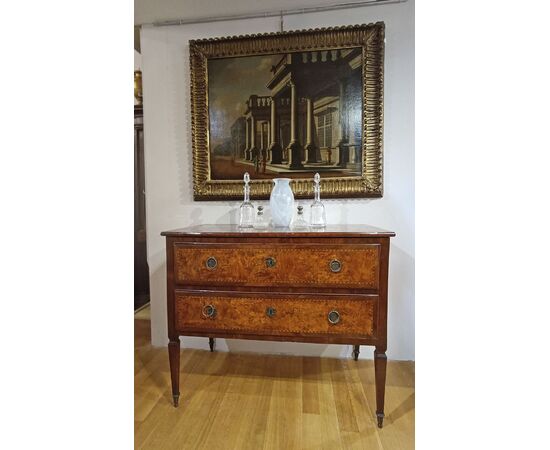 LOUIS XVI MARQUETRY CHEST OF DRAWERS, SECOND HALF OF THE 18TH CENTURY LOUIS XVI MARQUETRY CHEST OF DRAWERS, SECOND HALF OF THE 18TH CENTURY