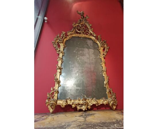 LOUIS XV GILT MIRROR, MID-18TH CENTURY