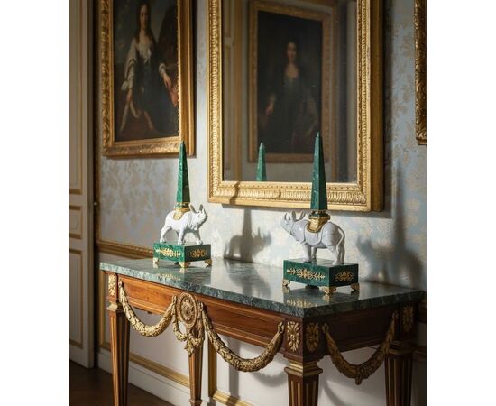 
Coppia di Obelischi in Malachite e Bronzo dorato, XIX Secolo