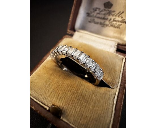 Anello  con  Diamanti Anello  con  Diamanti