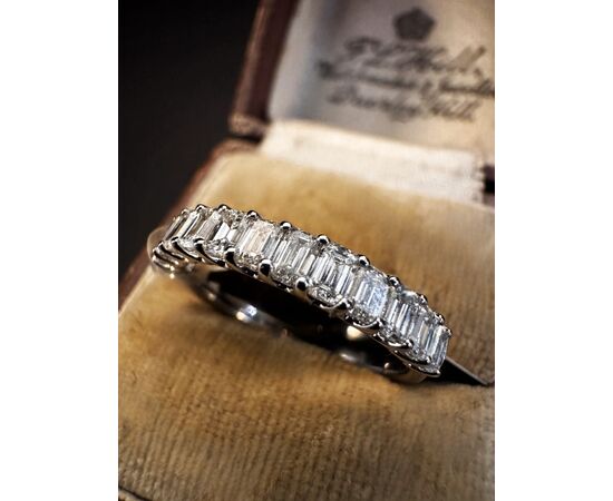 Anello  con  Diamanti Anello  con  Diamanti