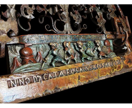 Bel cassafuso sicilianorealizzato dai famosi mastri carrettieri D'Agata di Aci Sanantonio
