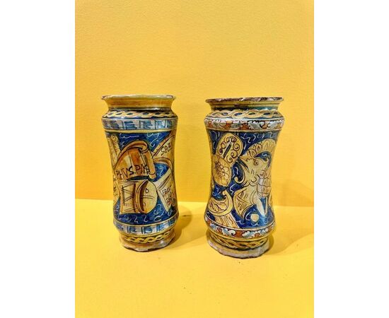 
Coppia di Albarelli in Maiolica Siciliana XIX secolo