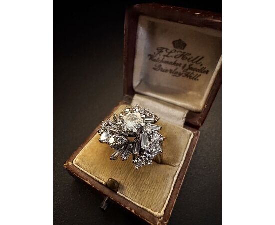 Anello  con  Diamanti Anello  con  Diamanti
