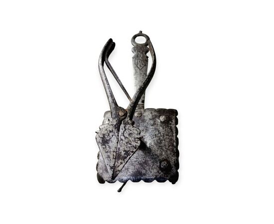 17th century wrought and engraved iron lamp
