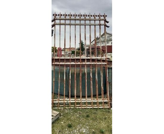 Iron grating