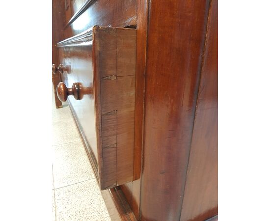 One-door wardrobe