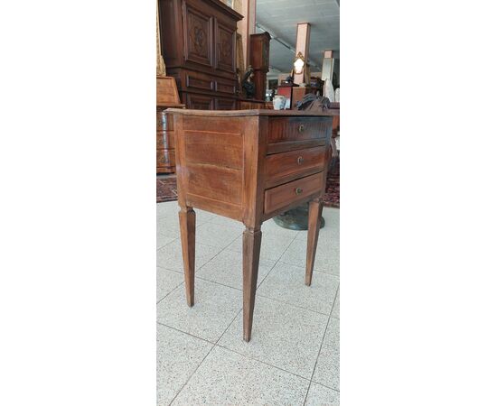 Small table with Luigi XVI inlays