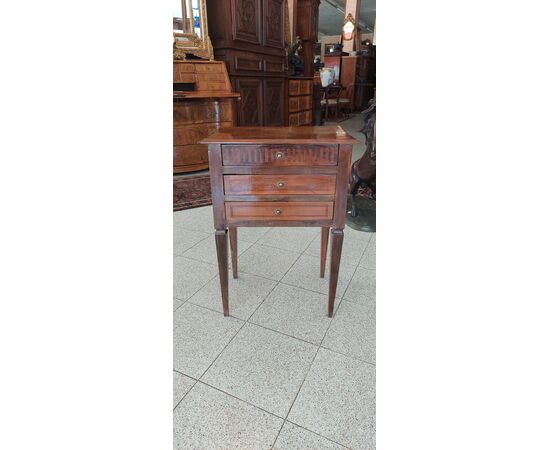 Small table with Luigi XVI inlays