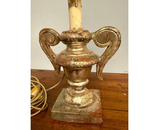 Antique palm-bearing lamp, 16th century, in wood and mecca silver, 36x19cm