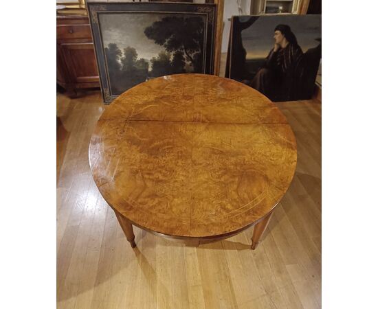 MID-19th CENTURY THUJA ROOT DINING TABLE