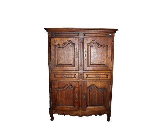 Elegant French solid oak wardrobe - late 19th century, Provençal style