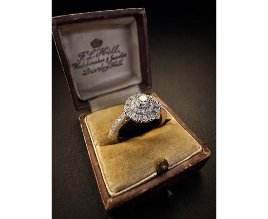 Anello  con  Diamanti
