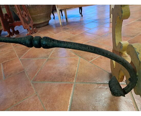 Large lyre-shaped lacquered table Large lyre-shaped lacquered table