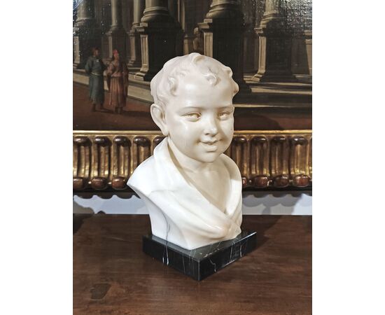 SCULTURA CON BAMBINO SORRIDENTE FINE DEL XIX SECOLO