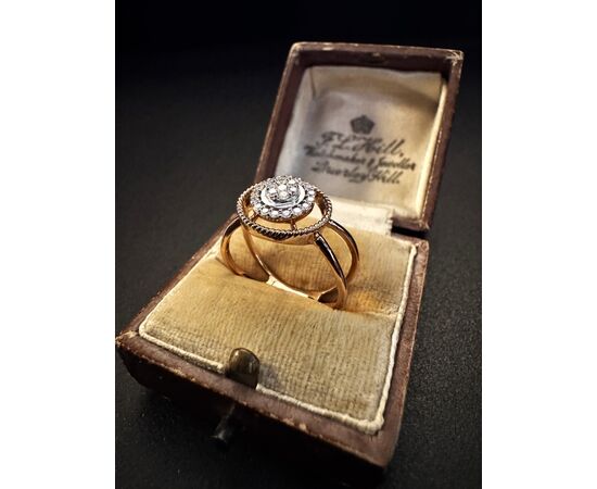 Anello  con  Diamanti Anello  con  Diamanti
