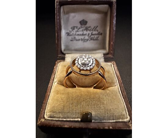 Anello  con  Diamanti Anello  con  Diamanti