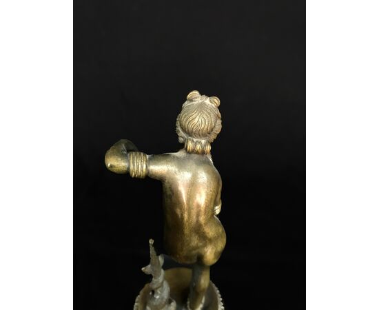 Bronze sculpture depicting "Venus removing her sandal", Italy, late 18th century Bronze sculpture depicting "Venus removing her sandal", Italy, late 18th century