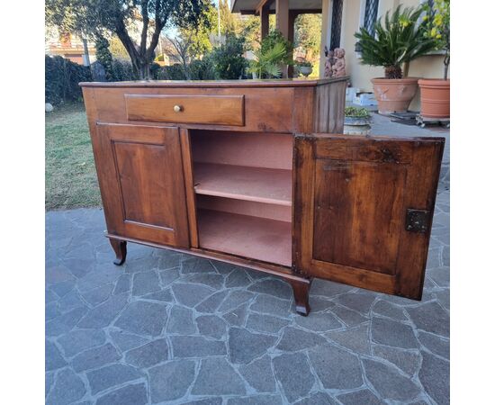Venetian walnut cupboard from the late 1700s