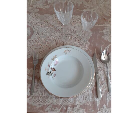 Set of 12