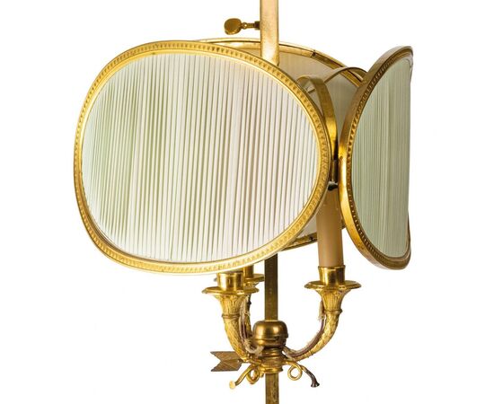 Gilt bronze Bouillotte lamp - early 20th century, France Gilt bronze Bouillotte lamp - early 20th century, France