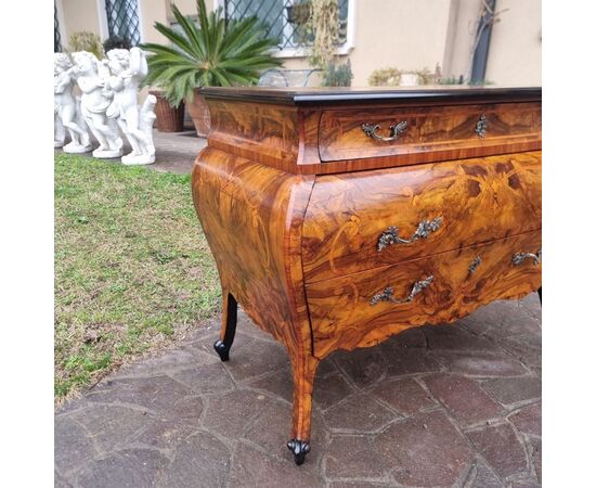 Lombard chest of drawers, late 19th century in Louis XV style Lombard chest of drawers, late 19th century in Louis XV style