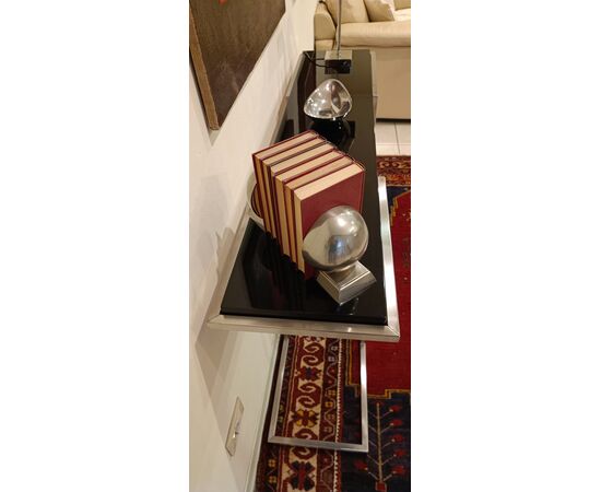 1980s Design Console in Brushed Steel with Black Lacquered Shelf 1980s Design Console in Brushed Steel with Black Lacquered Shelf