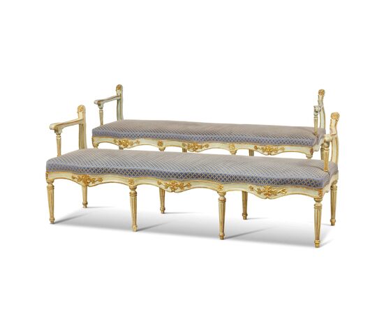 Pair of benches in carved, lacquered, and gilded wood. Central Italy, second half of the 18th century