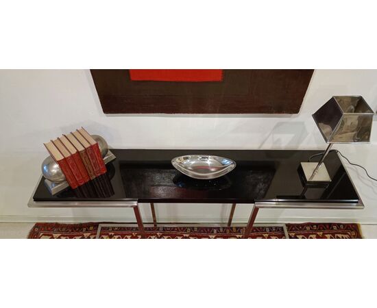 1980s Design Console in Brushed Steel with Black Lacquered Shelf 1980s Design Console in Brushed Steel with Black Lacquered Shelf