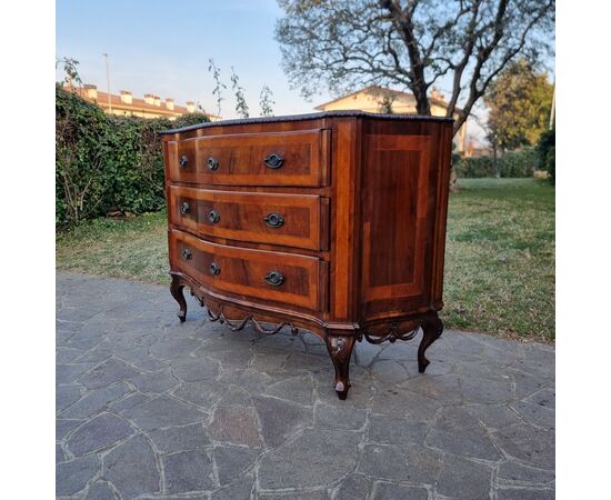 19th-century Venetian Walnut Chest of Drawers with Palm Inlays