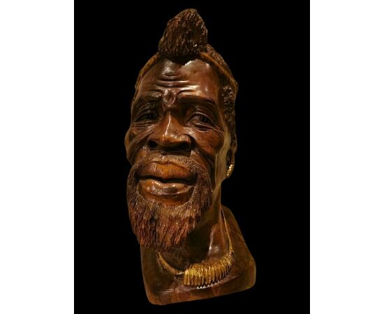 Large 19th Century Wooden Sculpture: Head of an African Man with Golden Decorations Large 19th Century Wooden Sculpture: Head of an African Man with Golden Decorations