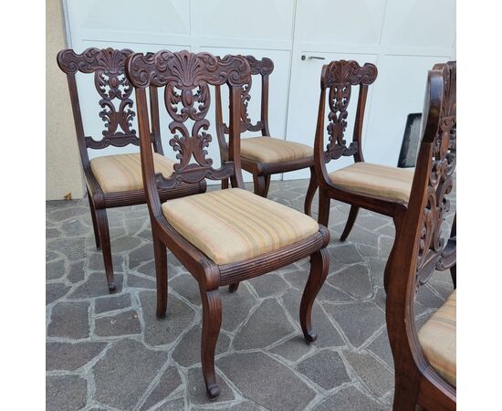 COMPLETE SET OF 6 19TH CENTURY WALNUT CHAIRS COMPLETE SET OF 6 19TH CENTURY WALNUT CHAIRS