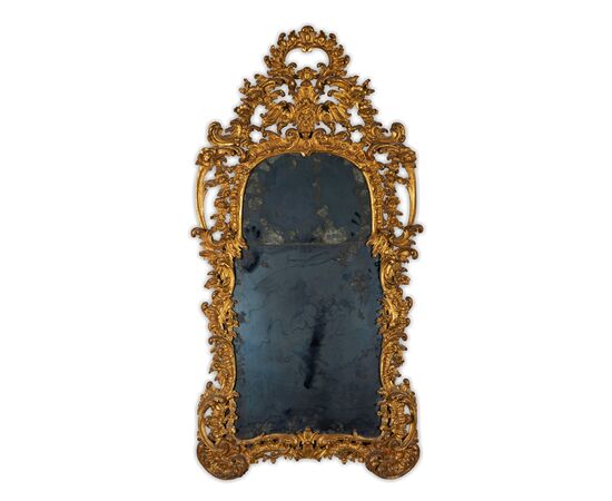 Baroque mirror in carved and gilded wood, Turin, mid-18th century Baroque mirror in carved and gilded wood, Turin, mid-18th century