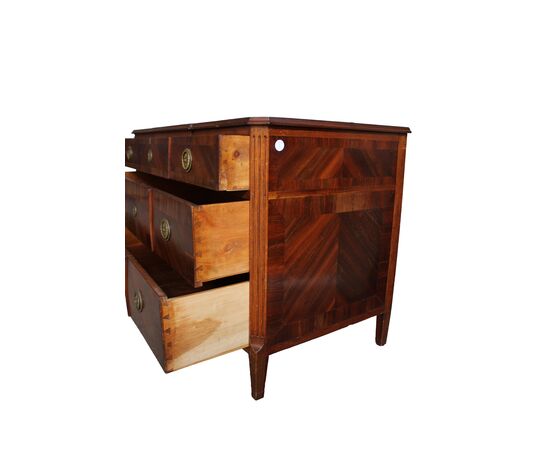 Louis XVI mahogany chest of drawers - mid-19th century Louis XVI mahogany chest of drawers - mid-19th century