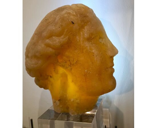 Scultura accademica del ‘900 in cera testa di Venere effetto ambra