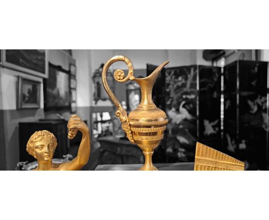 PENDOLA IN BRONZO DORATO – FRANCIA – EPOCA IMPERO PENDOLA IN BRONZO DORATO – FRANCIA – EPOCA IMPERO