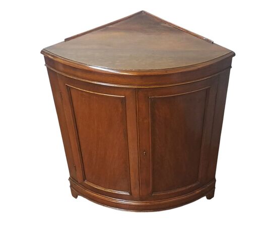 WALNUT CORNER CABINET - PIEDMONT - 19TH CENTURY WALNUT CORNER CABINET - PIEDMONT - 19TH CENTURY