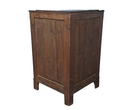 WALNUT CORNER CABINET - PIEDMONT - 19TH CENTURY WALNUT CORNER CABINET - PIEDMONT - 19TH CENTURY