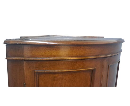 WALNUT CORNER CABINET - PIEDMONT - 19TH CENTURY WALNUT CORNER CABINET - PIEDMONT - 19TH CENTURY