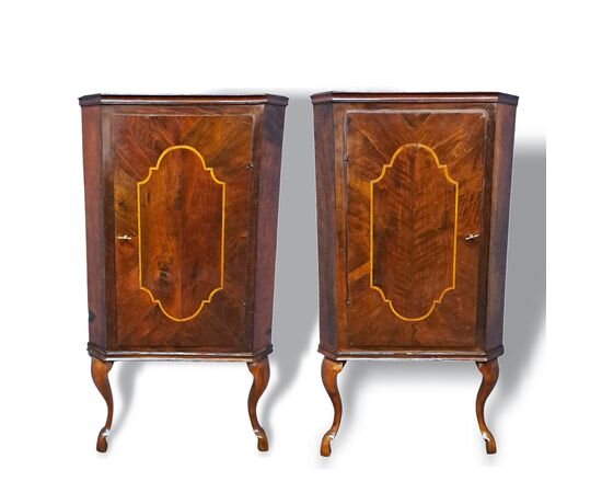 PAIR OF CORNER CABINETS - FERRARA - 18TH CENTURY PAIR OF CORNER CABINETS - FERRARA - 18TH CENTURY