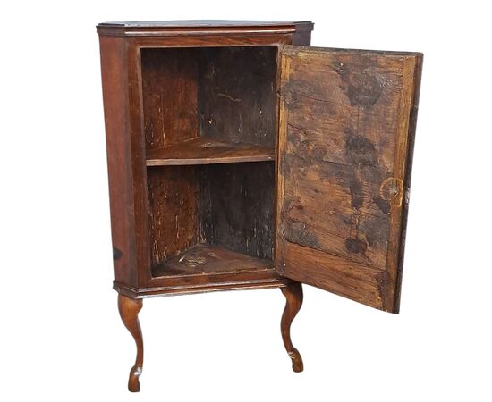 PAIR OF CORNER CABINETS - FERRARA - 18TH CENTURY PAIR OF CORNER CABINETS - FERRARA - 18TH CENTURY