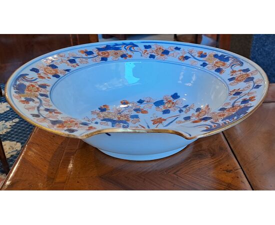 PIATTO DA BARBIERE - IMARI - KANGXI (1662 - 1722) PIATTO DA BARBIERE - IMARI - KANGXI (1662 - 1722)