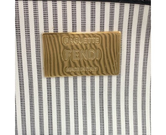 FENDI Borsa a Tracolla in Cotone Col. Grigio Baguette M FENDI Borsa a Tracolla in Cotone Col. Grigio Baguette M