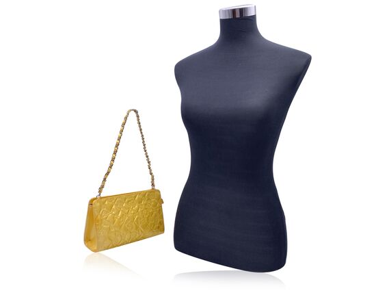 CHANEL Borsa a Tracolla in Pelle Lucida Col. Giallo Lucky Symbols S CHANEL Borsa a Tracolla in Pelle Lucida Col. Giallo Lucky Symbols S