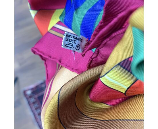 HERMES Foulard Vintage in Seta Col. Bordeaux Carre 90 HERMES Foulard Vintage in Seta Col. Bordeaux Carre 90