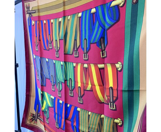 HERMES Foulard Vintage in Seta Col. Bordeaux Carre 90 HERMES Foulard Vintage in Seta Col. Bordeaux Carre 90
