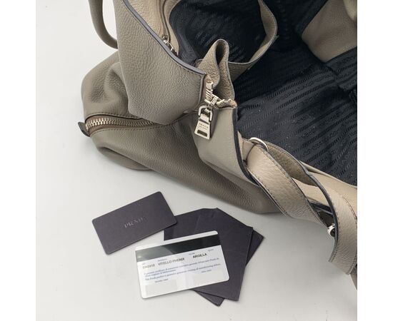 PRADA Borsa Shopper in Pelle Col. Grigio Galleria M PRADA Borsa Shopper in Pelle Col. Grigio Galleria M