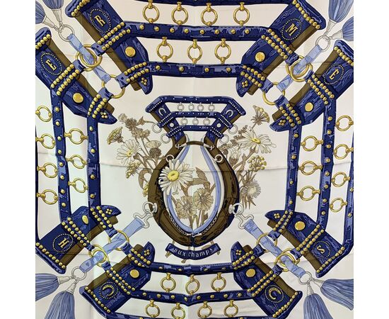 HERMES Foulard Vintage in Seta Col. Blu Carre 90 HERMES Foulard Vintage in Seta Col. Blu Carre 90