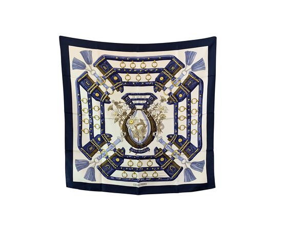 HERMES Foulard Vintage in Seta Col. Blu Carre 90 HERMES Foulard Vintage in Seta Col. Blu Carre 90