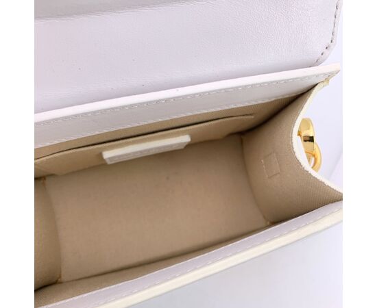 JACQUEMUS Borsa a Mano in Pelle Col. Bianco Chiquito S JACQUEMUS Borsa a Mano in Pelle Col. Bianco Chiquito S